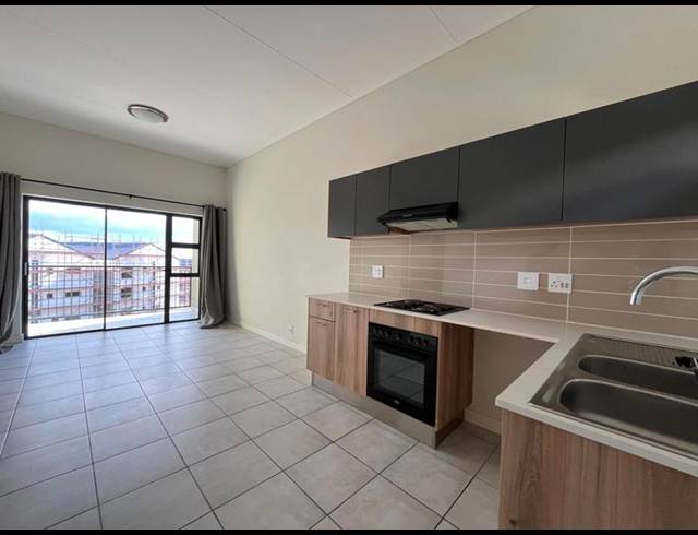 2 BEDROOM PROPERTY TO RENT IN GREENBAY ECO ESTATE